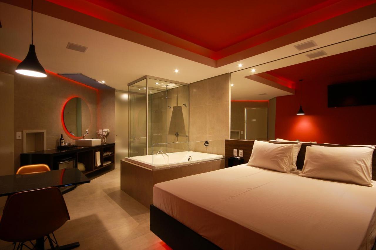 Deluxe Double Room with Bath,1125942498:JPEG